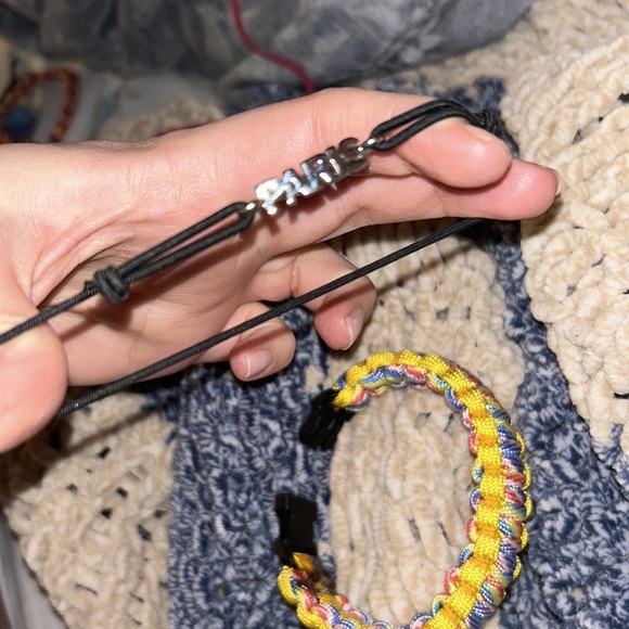 🩵3/$20🩵 VINTAGE BRACELET LOT - SCORPIO, PUERTO PLAZA, PARIS - Picture 10 of 10